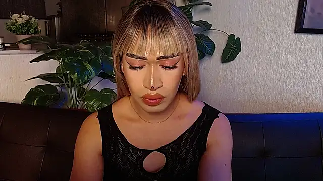 Czat XXX na żywo – harriotte_amber