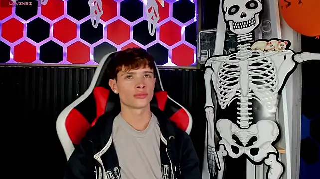JackFrosst webkamerás műsora