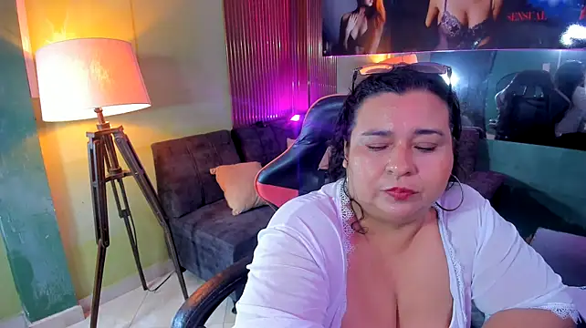 katiusca_rm's Live XXX Chat