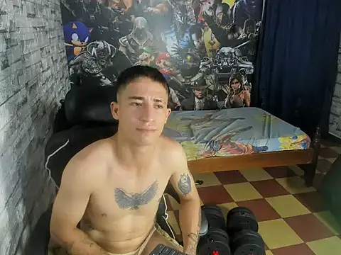 cristopher_june XXX чат на живо