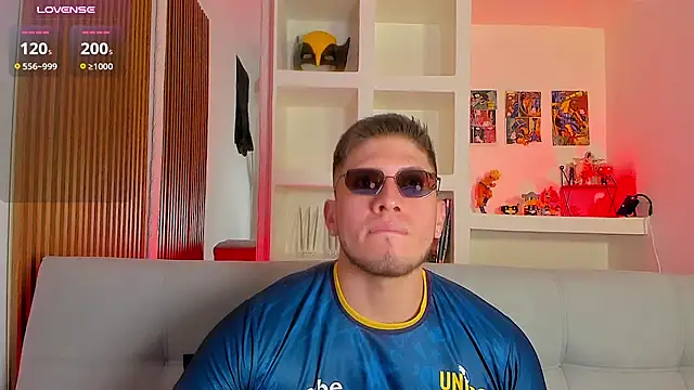 SebastianMaximoff_: онлайн-секс-чат