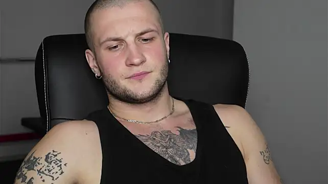 Igor_Wilde élő XXX-chatje