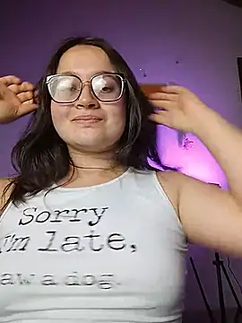 Lilith_cute_ Chat XXX live