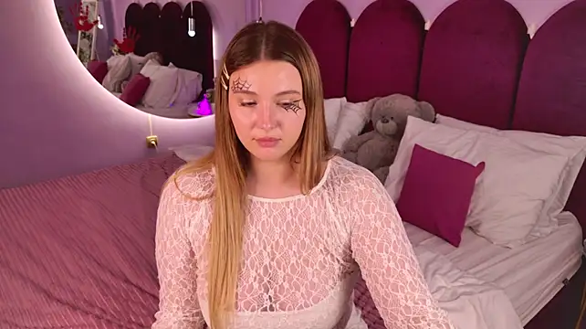 CharlotteAtwoood Adlı Modelin Canlı XXX Sohbeti