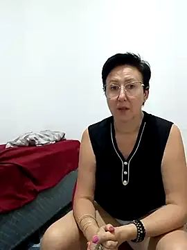 MILEIDE980 XXX чат на живо
