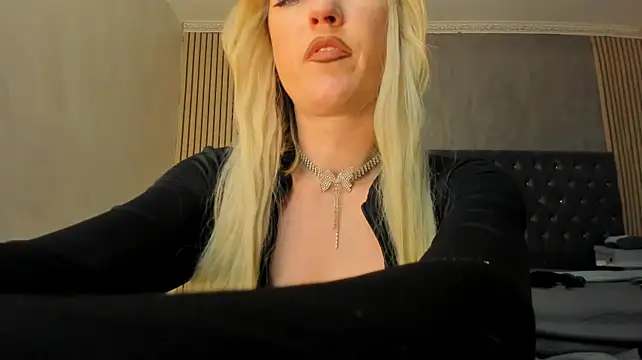 AlessiaBellini's Live XXX Chat
