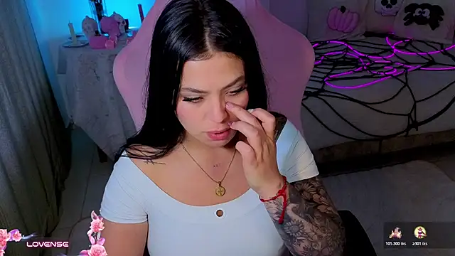Chat +18 de Victoryyy_ ao vivo