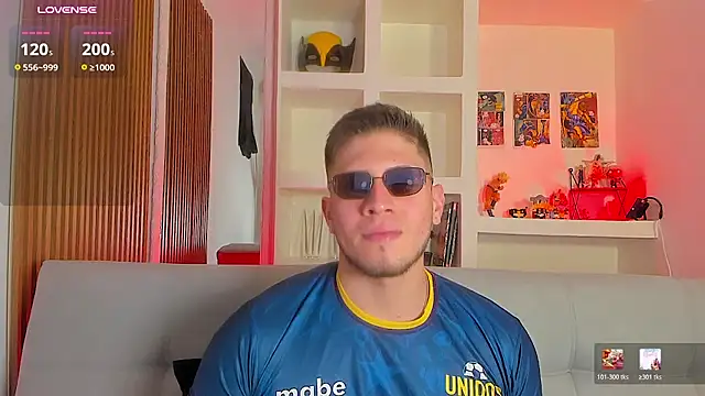 SebastianMaximoff_ Adlı Modelin Canlı XXX Sohbeti