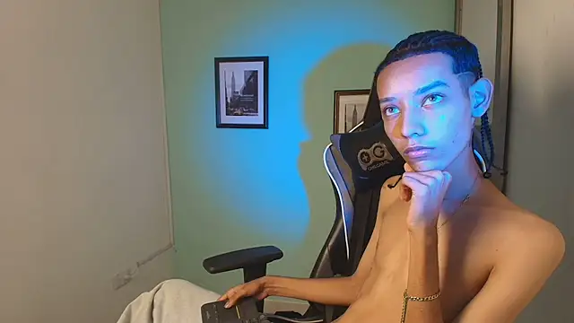 Drake_cum23 现场XXX聊天