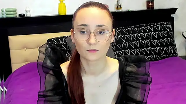DirtyThree's Live XXX Chat