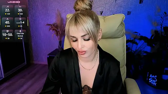 NikaSkyLove's Live XXX Chat