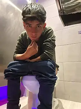 צ'אט XXX בשידור חי של ZaneHoward