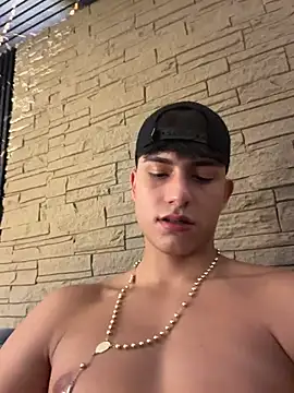 Lander_Cruz লাইভ XXX চ্যাট