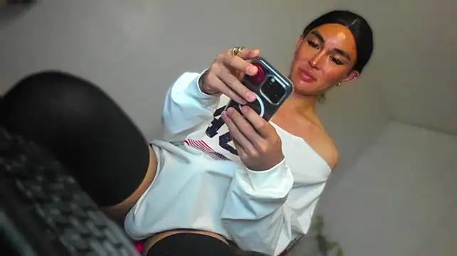 MistressNextDoor_ Adlı Modelin Web Kamerası Şovu