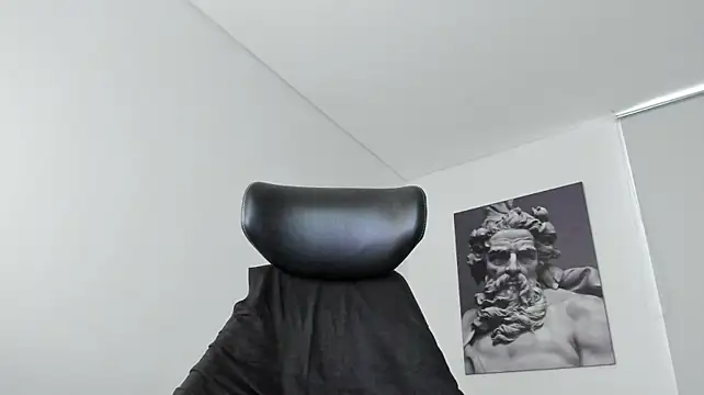 XXX chat uživo modela simonleon27