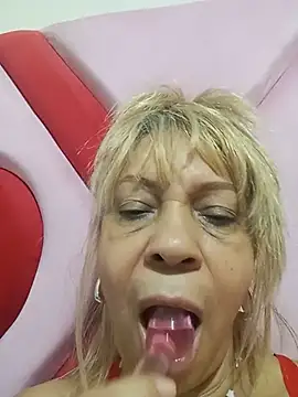 Jazminlover04 Adlı Modelin Canlı XXX Sohbeti