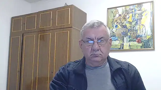 XXX chat uživo modela machomale3