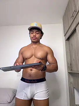 Chat +18 de XavierColeman ao vivo