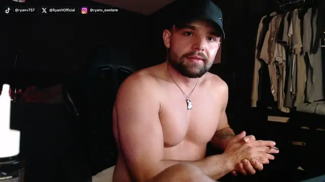 Chat +18 de OnlyRyanOf ao vivo