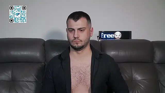 Онлайн чат XXX CrazyDom1