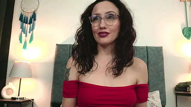 IberianMoonMK Adlı Modelin Canlı XXX Sohbeti