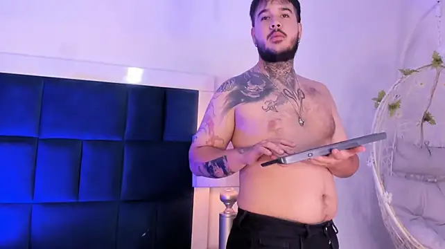 Živý XXX chat DanteBlossom