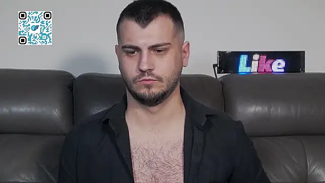 CrazyDom1 XXX чат на живо