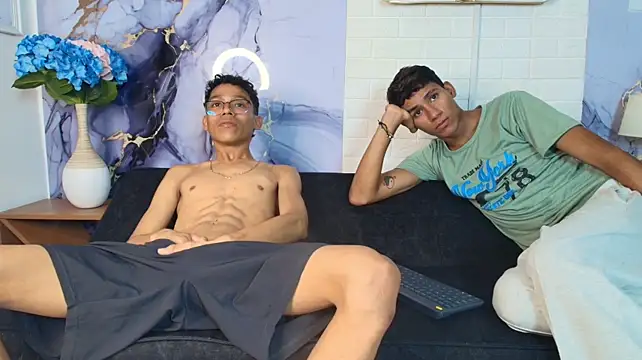 GREAT_BALLS Adlı Modelin Canlı XXX Sohbeti
