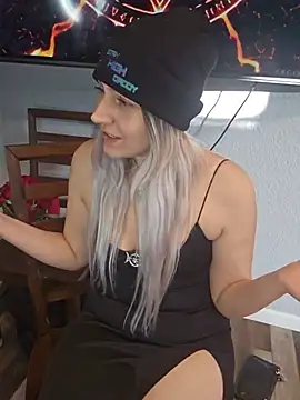 ScarletsWeb élő XXX-chatje
