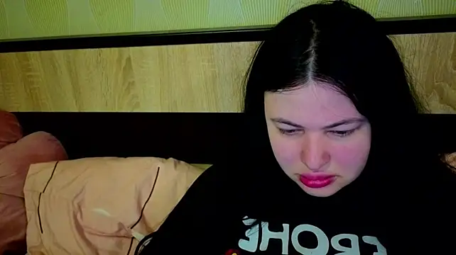 German_Eva Adlı Modelin Canlı XXX Sohbeti