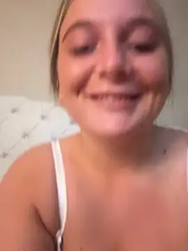 Oliviaabluee's Live XXX Chat