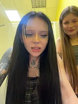 sukidaa Chat XXX in diretta