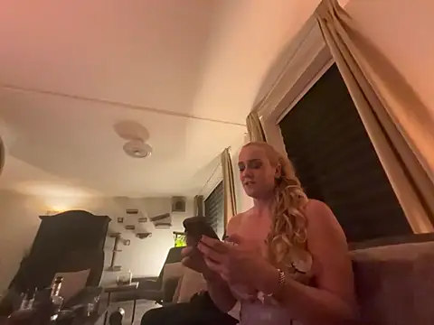 XXX chat uživo modela missconly