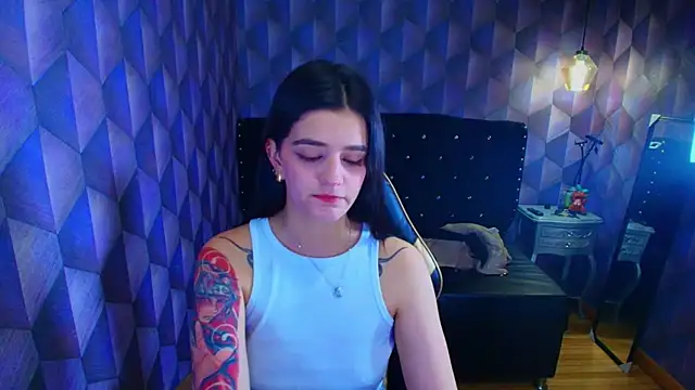 LiaHarryis Adlı Modelin Canlı XXX Sohbeti