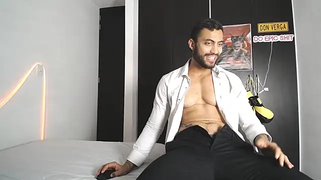 XXX chat uživo modela ClayBrown