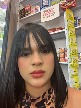 Bella-Ferrer Chat XXX live