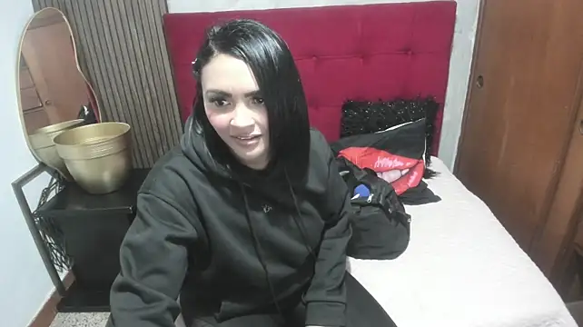 EstrellaSmmith's Live XXX Chat