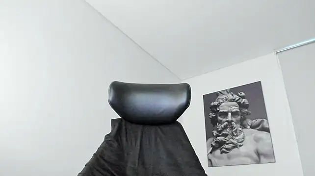 simonleon27 Live XXX Chat