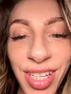 Dallyssxo_'s Live XXX Chat