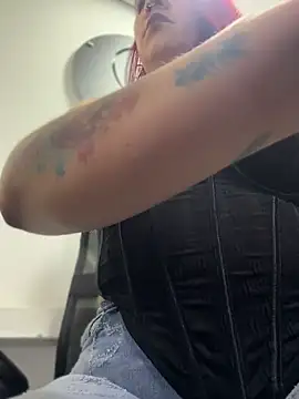 JulianaDiiaz Adlı Modelin Canlı XXX Sohbeti