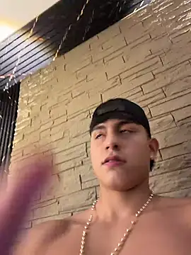Lander_Cruz Live XXX-chat