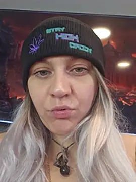 ScarletsWeb élő XXX-chatje