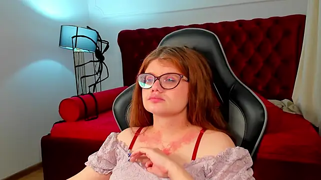 צ'אט XXX בשידור חי של ChloeHalses