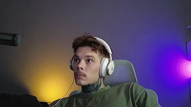 XXX chat uživo modela DENIS_HERE