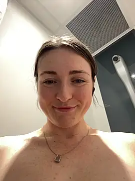 BonnieUKx webkamerás műsora