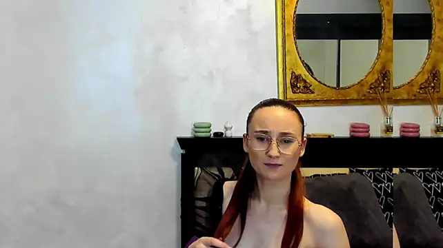 Chat XXX ao vivo de DirtyThree