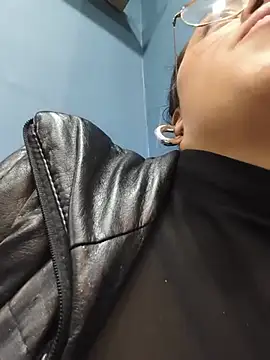 Luna_Rose1のライブXXXチャット