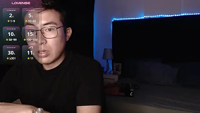 Živý XXX chat andrewmhilton_