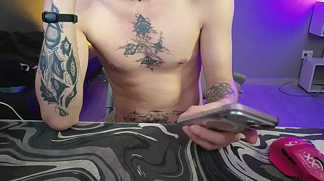 צ'אט XXX בשידור חי של DENIS_HERE