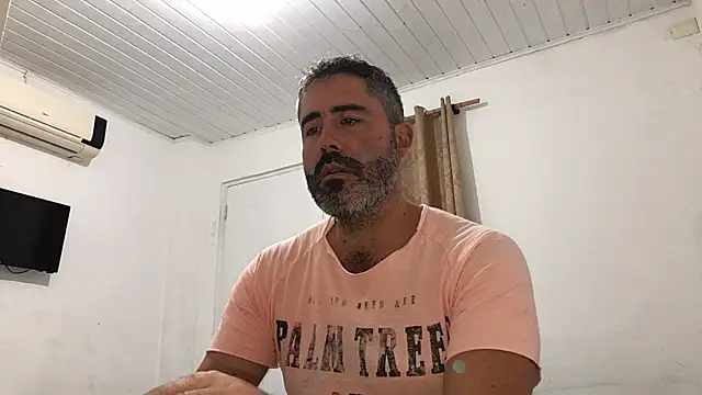Chat XXX ao vivo de victor_chat